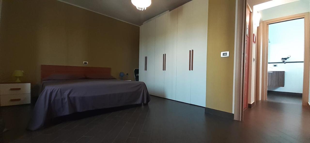 8 Via V. Monti Villa Loiri Porto San Paolo Eksteriør bilde