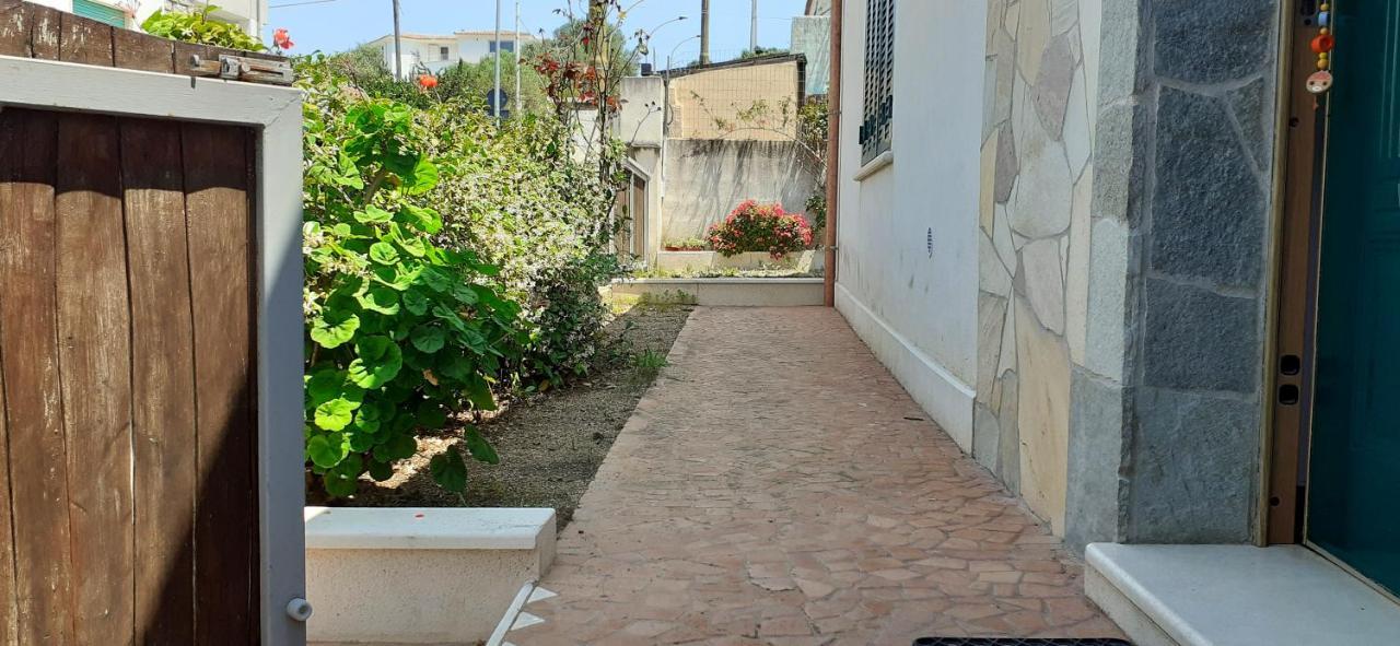 8 Via V. Monti Villa Loiri Porto San Paolo Eksteriør bilde
